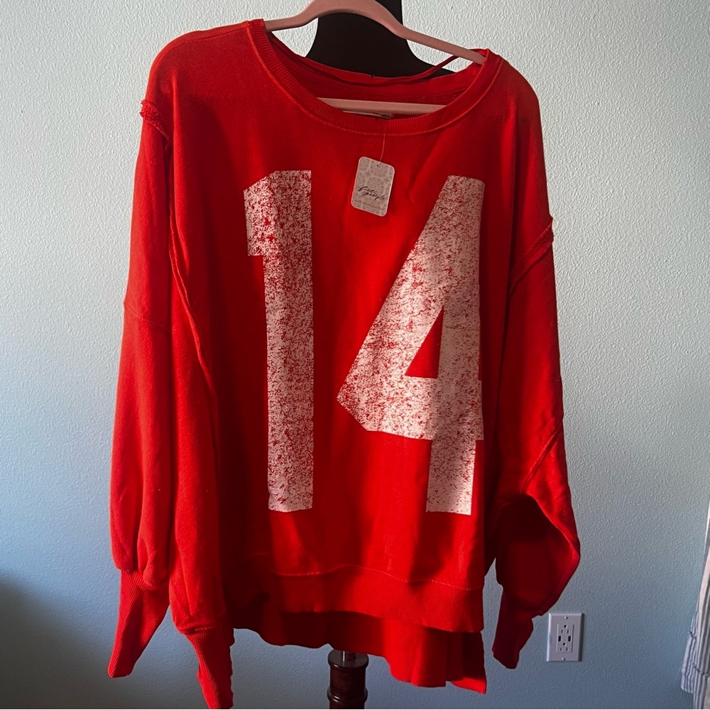 WE THE FREE by FP: Camden Graphic #14 Sweatshirt NWT - Picture 6 of 10